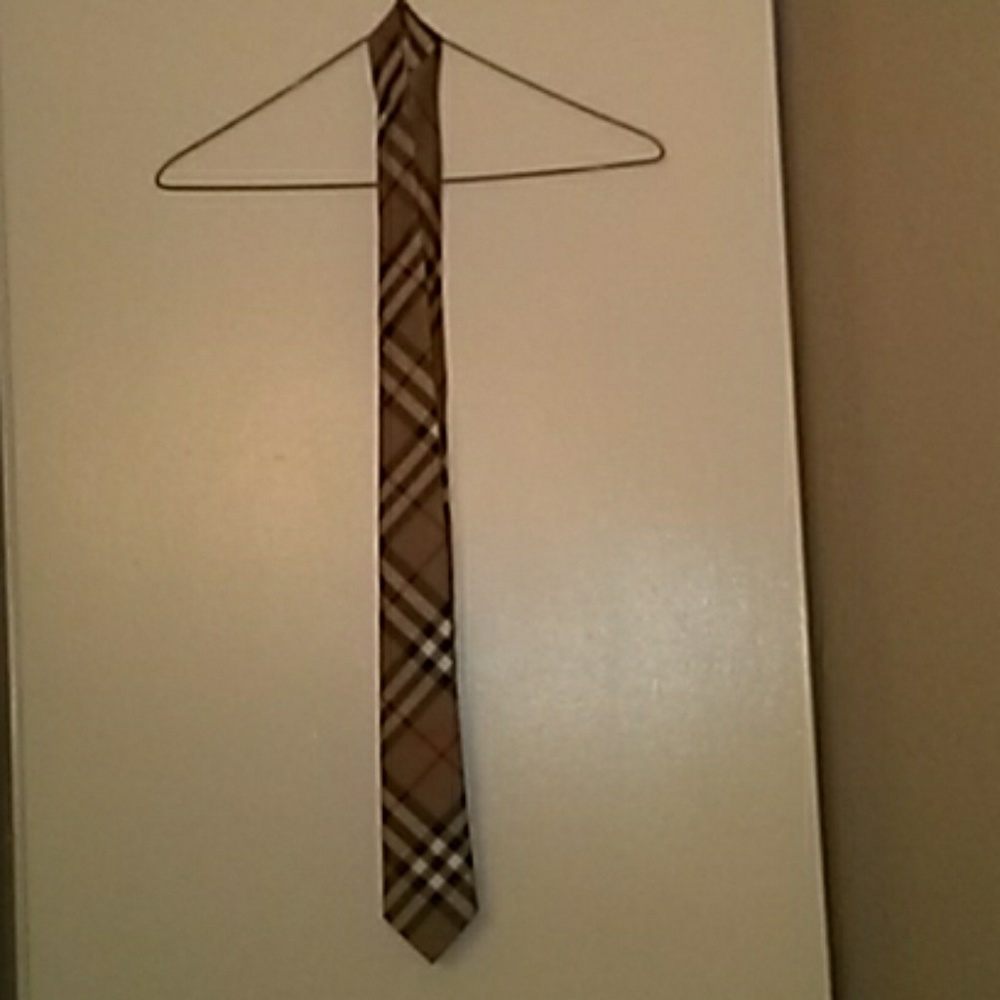 Men Burberry signature tie